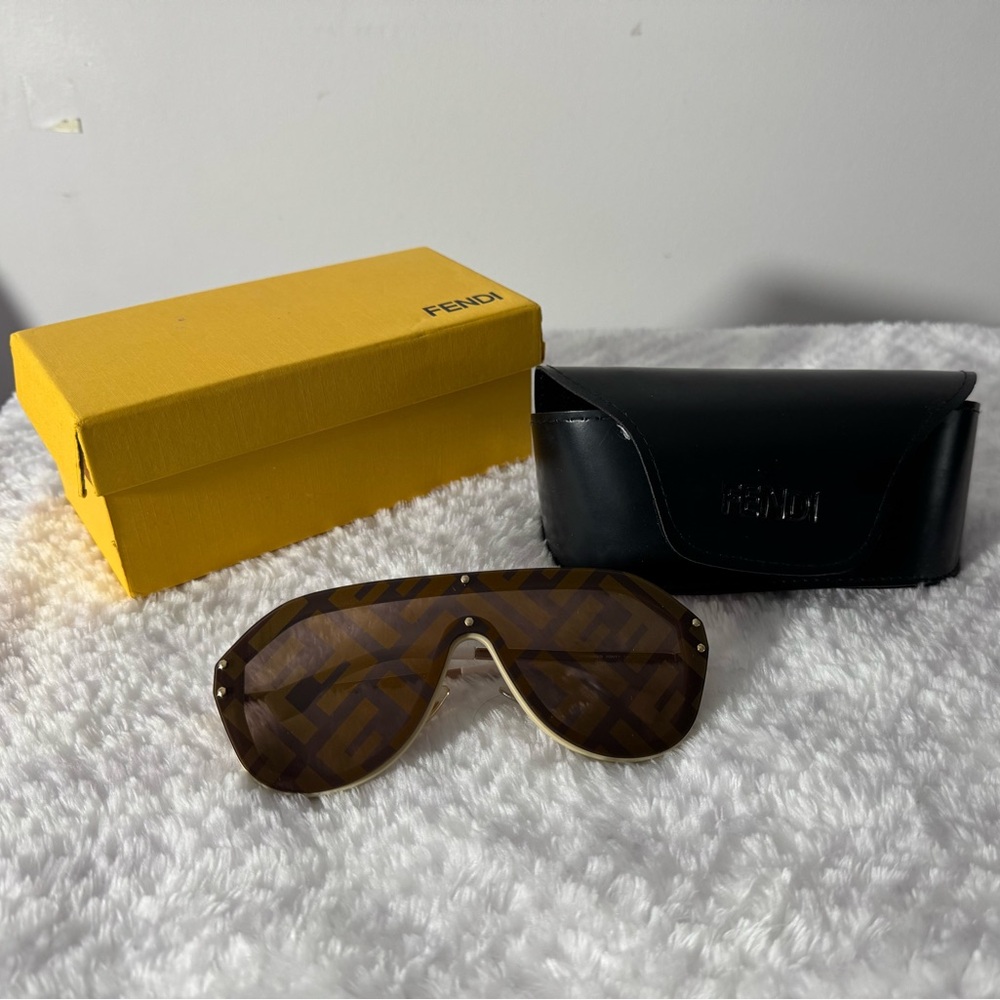 Fendi sunglasses